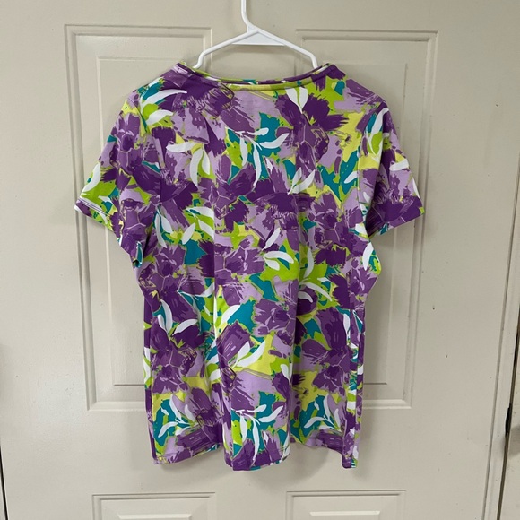 Patterned Top - Picture 3 of 3